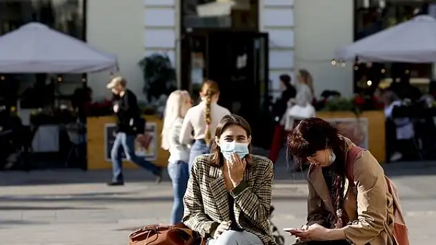 Dünya genelinde Kovid-19 tespit edilen kişi sayısı 44 milyon 774 bini geçti