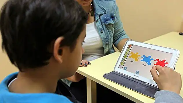 Otizmli çocuklar için mobil uygulama