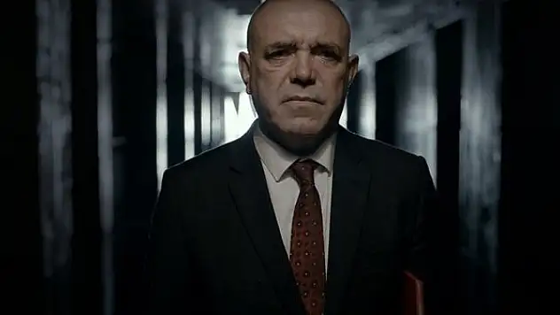 Ercan Kesal'ın ilk uzun metraj filmi 'Nasipse Adayız' vizyona giriyor