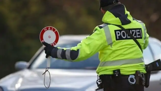 Belçika'da mağazalar kapatılıyor