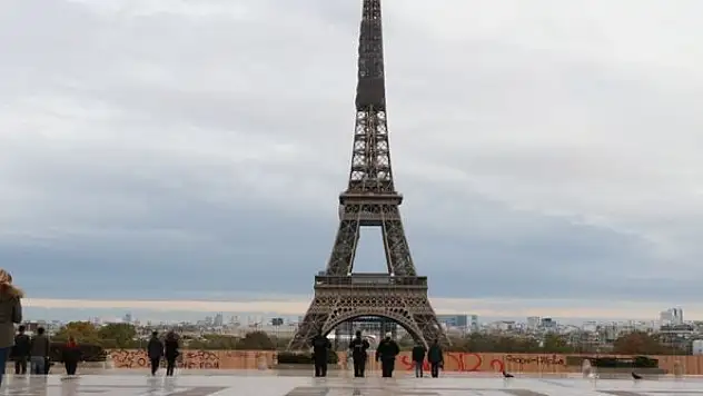 Paris ve çevresinde tam gün sokağa çıkma yasağından vazgeçildi
