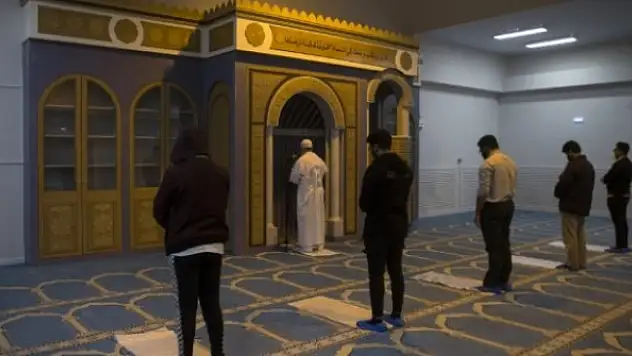 Atina'nın ilk camisi ibadete açıldı