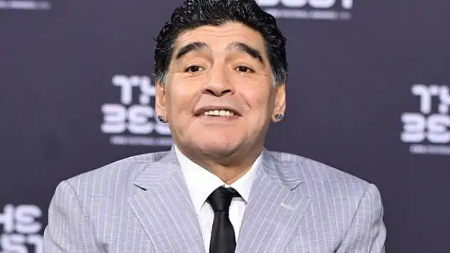 Arjantinli futbolcu Maradona'nın beyin ameliyatı başarılı geçti
