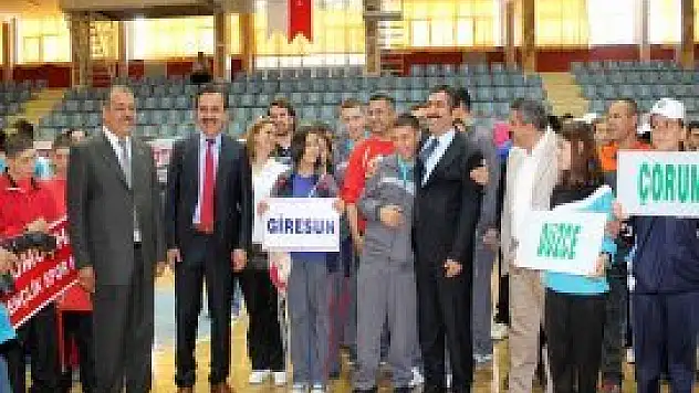 Özel sporcular Konya'da buluştu