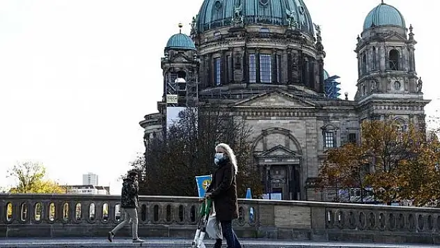 Almanya Ekonomi ve Enerji Bakanlığı: Kasım tedbirleri toparlanmayı yavaşlatacak