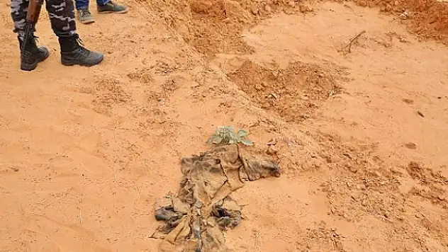 Libya'nın Terhune kentinde bir toplu mezar daha bulundu