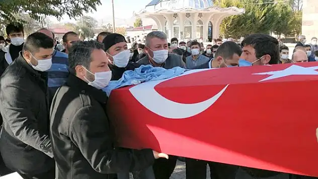 Sözleşmeli Er Ahmet Alkaç son yolculuğuna uğurlandı