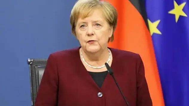 Merkel: Salgın gibi küresel zorluklar ancak küresel çabayla aşılabilir