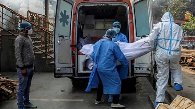 Hindistan'da 501 kişi daha koronavirüsten öldü
