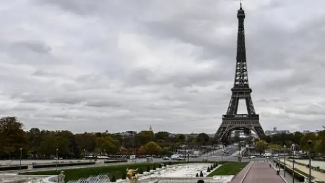 Fransız siyaset bilimci: Fransa'nın dış politikası tamamen değişmeli