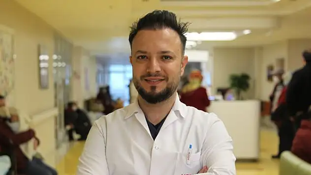 Op. Dr. Kıraç: 'Diz ağrısı kireçlemenin de habercisi olabilir'