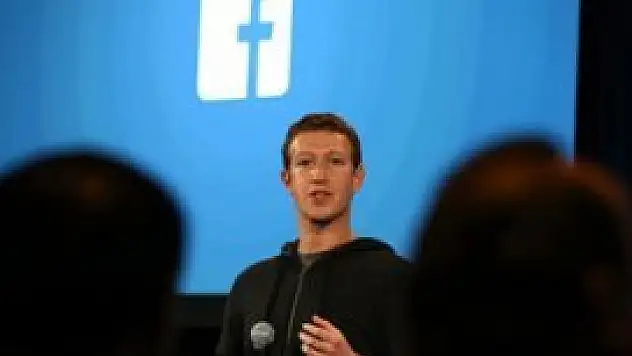 Facebook patronu maaşını 1 dolara indirdi