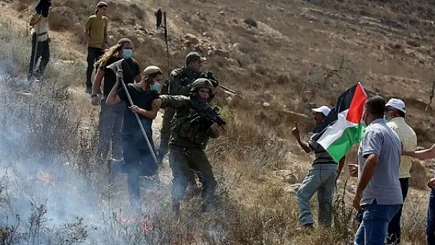 Yahudi yerleşimcilerden Batı Şeria'da Filistinlilere saldırı