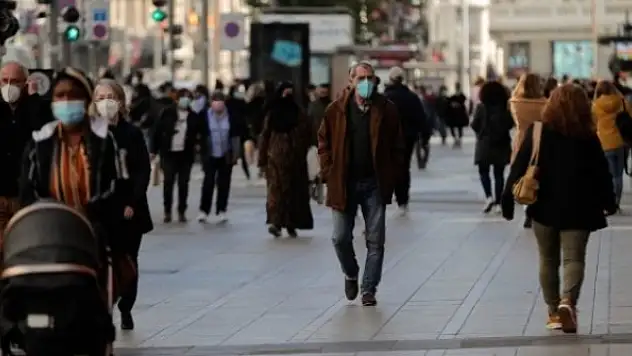 İspanya'da son 24 saatte 337 kişi öldü