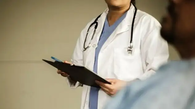 Sarkozy, cumhurbaşkanlığı dönemindeki 'kirli' ilişkilerin hesabını veriyor