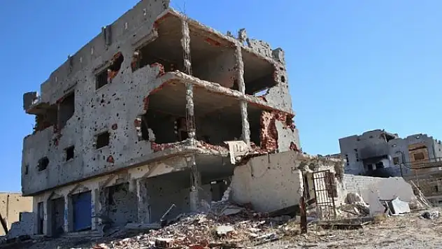 Hafter milisleri Ubari'de sivillere ait evleri yıktı