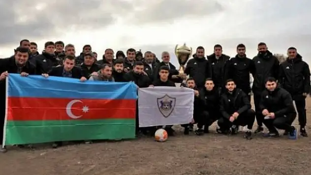 Ağdam'ın futbol takımı Karabağ antrenman maçı yaptı