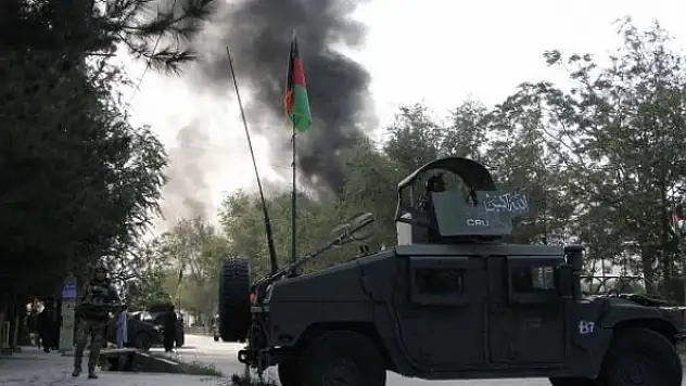 Afganistan'da bombalı araç saldırısı: 23 ölü