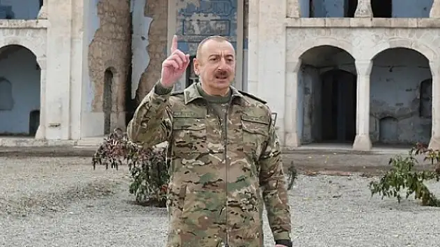 Aliyev: Camilere domuz kafası atanlar mı bize ders verecek?