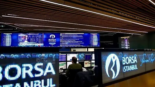 Kasım ayında Beşiktaş yatırımcısını sevindirirken, Fenerbahçe üzdü