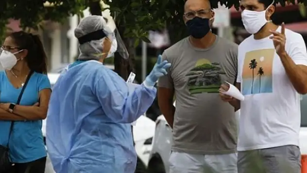 ABD'de Covid-19 karantina süresi düşürüldü