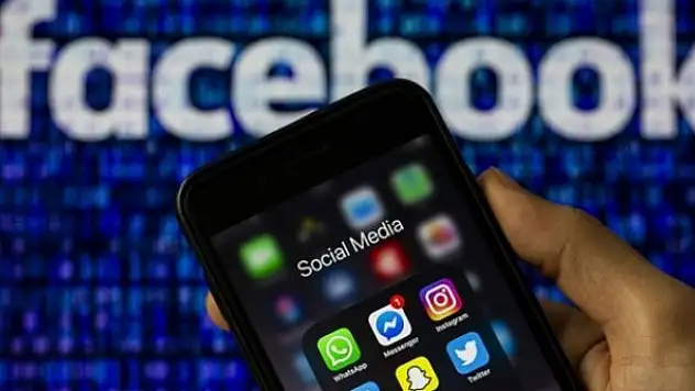 Facebook, COVID-19 aşıları hakkındaki yanlış paylaşımları kaldıracak