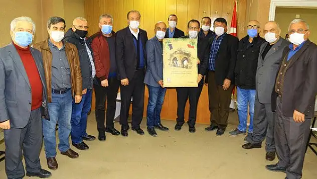 Hadim'de hayırsever işadamı dairesini belediyeye bağışladı
