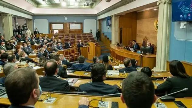 Karadağ'da yeni hükümet güvenoyu aldı