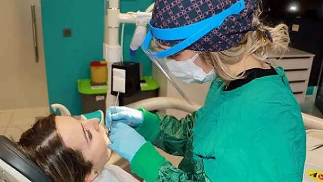 'Ağız gargaraları koronavirüsü önlemez'