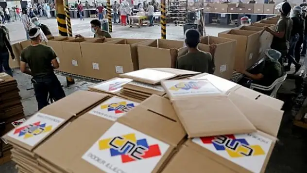 Venezuela'da halk sandığa gidiyor