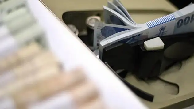 Hazine yarın 2 ihale düzenleyecek