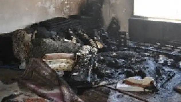 Cihanbeyli'de ev yangını