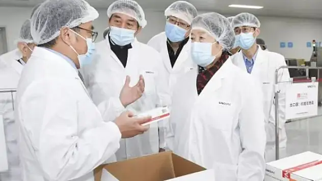 Çin hükümeti aşı firmalarına talimat verdi: Hazır olun