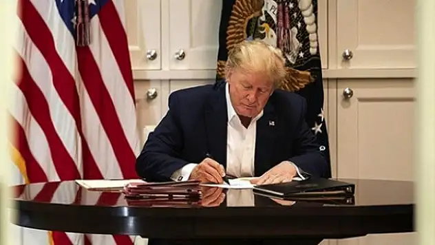 Trump, aşının Amerikalılara öncelik verilmesi için kararname imzaladı