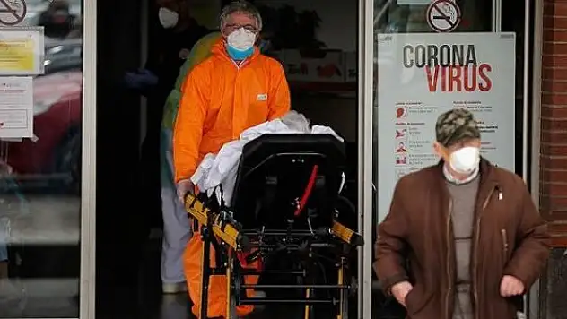 Dünya genelinde COVID-19'dan ölenlerin sayısı 1,6 milyonu geçti