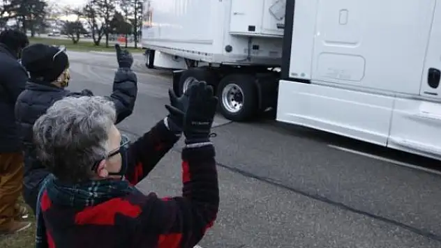 ABD'de koronavirüs aşısının dağıtımı başladı
