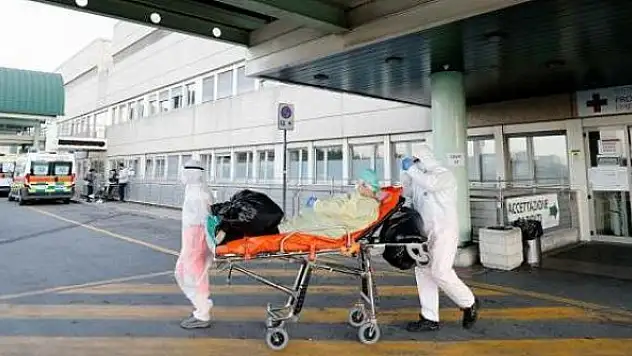 İtalya'da 24 saatte 846 kişi daha öldü!