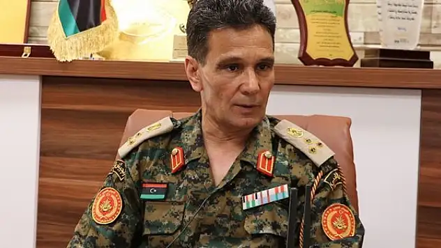 Libya ordusu: Suriye'den Hafter'e paralı asker taşıyan uçak Bingazi'ye inmek üzere