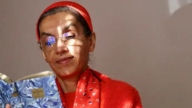 Hint asıllı Arjantinli keşiş rüyasında gördüğü Mevlana'nın yoluna girdi
