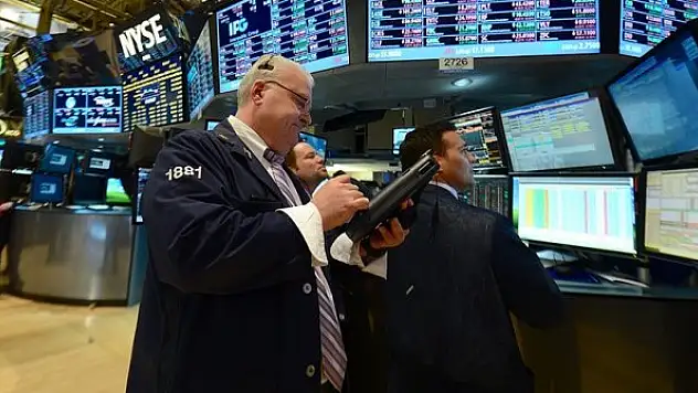 Küresel piyasalar haftaya 'mutasyon' endişeleri ile başladı