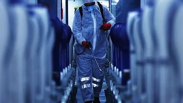 Suudi Arabistan tüm uluslararası uçuşları bir hafta askıya aldı