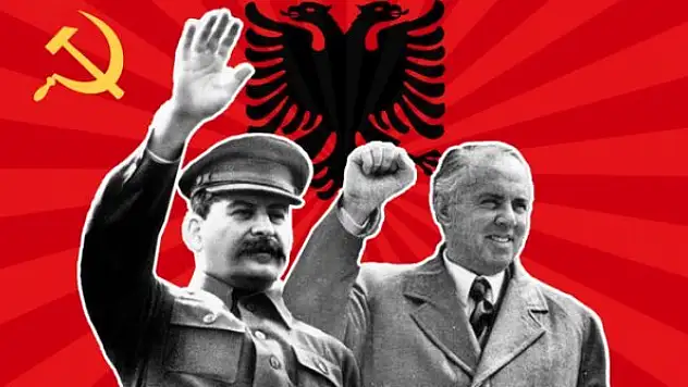 Arnavutluk'ta cumhuriyet ilan edildi