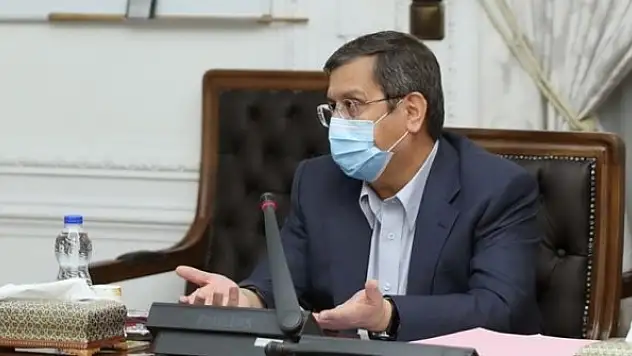 İran Merkez Bankası Başkanı: Kovid-19 aşısı teminiyle ilgili sorun aşıldı