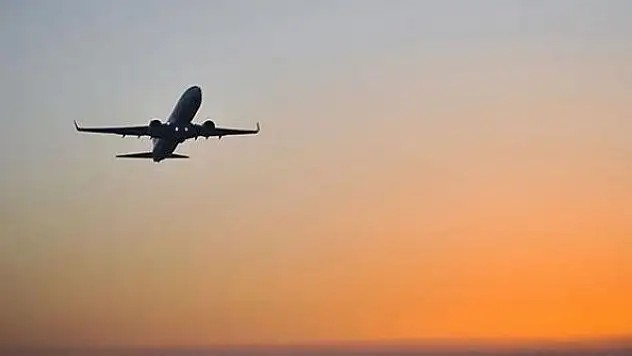 İngiltere'den Türkiye'ye özel izinli uçuşlar başladı