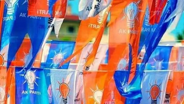 AK Parti'de kongreler yeniden başlıyor