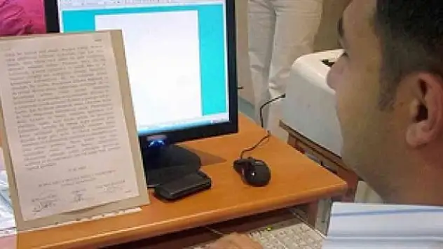 Katiplere elektronik kumpas