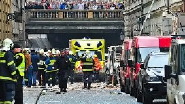 Prag'da şiddetli patlama: 40 yaralı