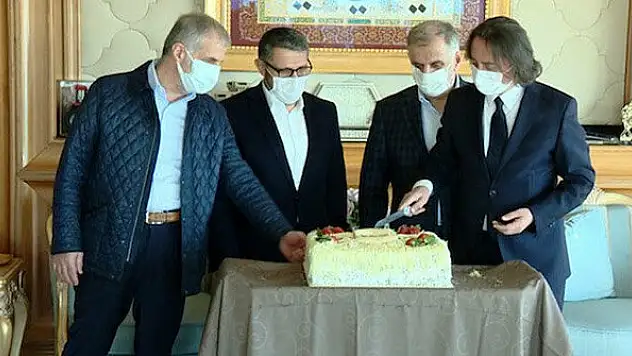 Yeni Şafak'ın yeni Genel Yayın Yönetmeni Hüseyin Likoğlu oldu