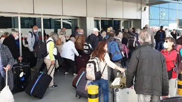 KKTC'ye girişlerdeki karantina uygulaması uzatıldı