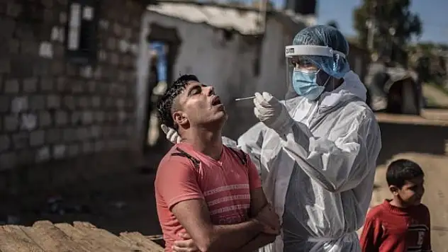 Dünya genelinde Kovid-19 tespit edilen kişi sayısı 83 milyon 68 bini geçti